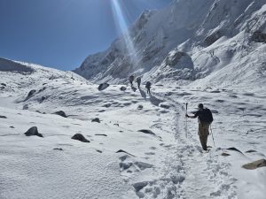 Pari himal